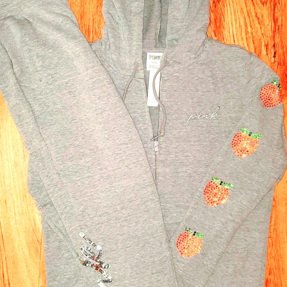 New VS PINK Sweatsuit